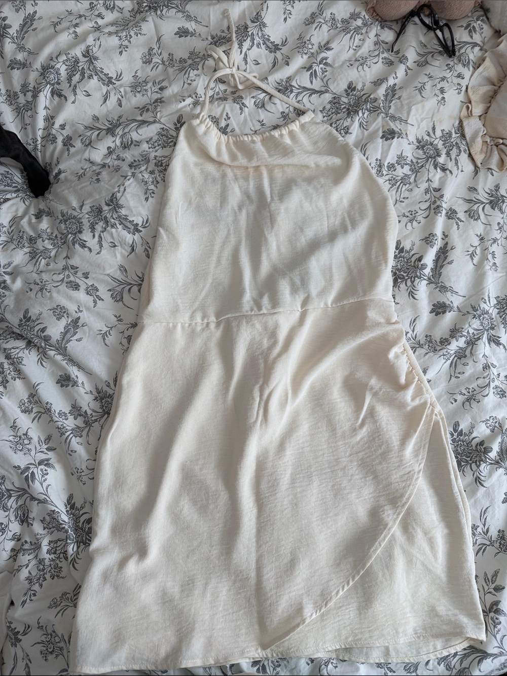 Forever 21 Cream Halter Mini Dress